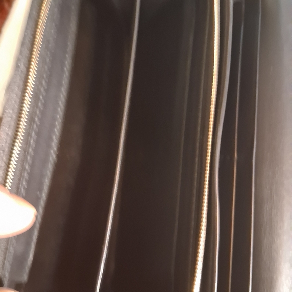Gucci Black Leather Wallet - Picture 15 of 16